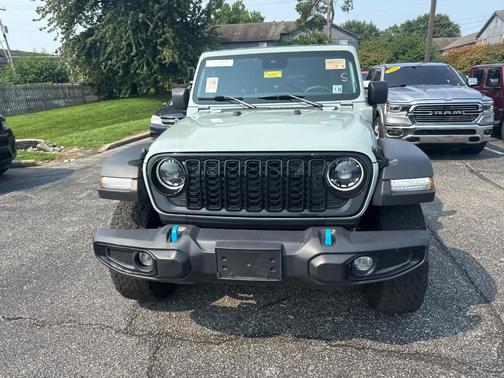 Earl Clearcoat 2024 Jeep Wrangler 4xe Sport