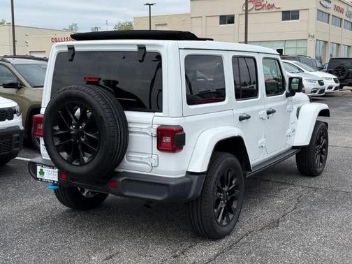 Bright White Clearcoat 2024 Jeep Wrangler 4xe Sahara