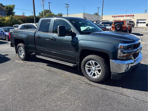 Graphite Metallic 2017 Chevrolet Silverado 1500 LT