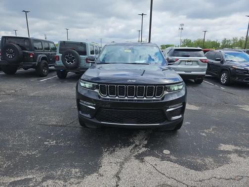 Diamond Black 2023 Jeep Grand Cherokee 4xe Base