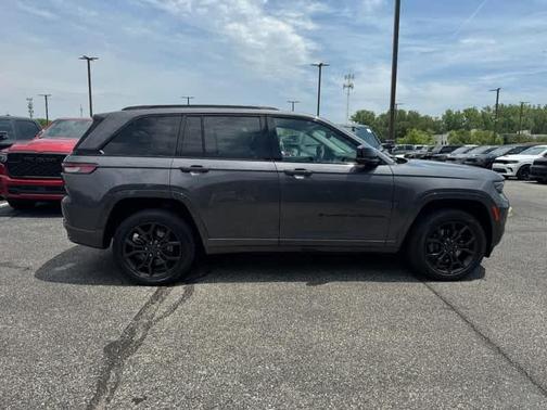 Metallic 2023 Jeep Grand Cherokee 4xe Base