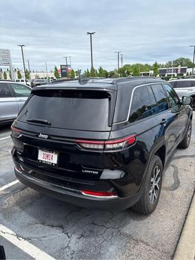 Diamond Black 2025 Jeep Grand Cherokee Limited