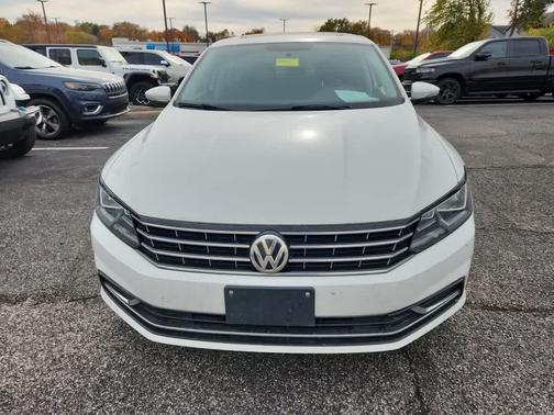 2017 Volkswagen Passat 1.8T SE