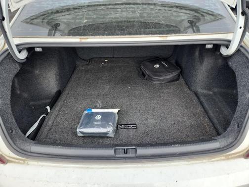 2017 Volkswagen Passat 1.8T SE