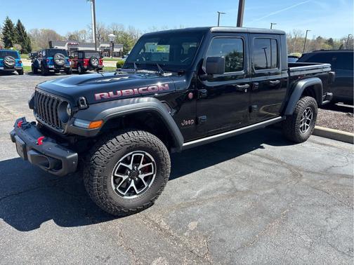 Black Clearcoat 2024 Jeep Gladiator Rubicon