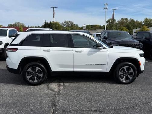 2023 Jeep Grand Cherokee 4xe Base