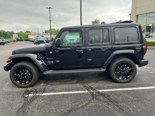 2022 Jeep Wrangler Unlimited 4xe Sahara