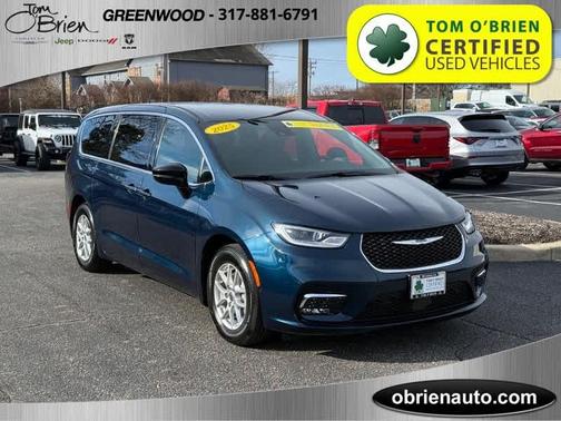 2025 Chrysler Pacifica Select