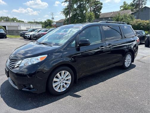 2015 Toyota Sienna XLE