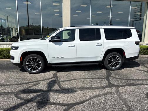 Bright White Clearcoat 2023 Jeep Wagoneer L Series II