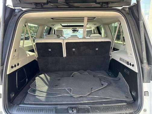Bright White Clearcoat 2023 Jeep Wagoneer L Series II