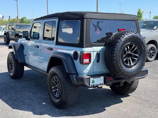 Earl Clearcoat 2024 Jeep Wrangler Sport