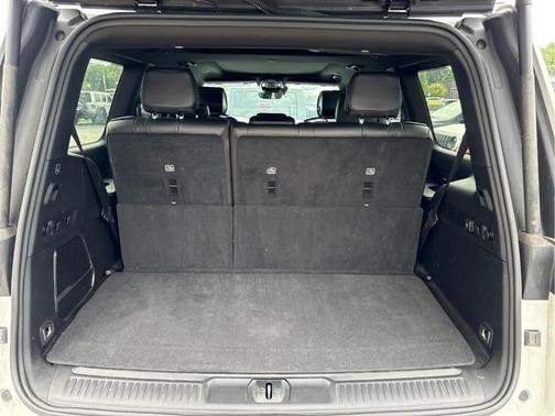 Bright White Clearcoat 2023 Jeep Wagoneer Base