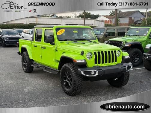 Limited Edition Gecko Clearcoat 2021 Jeep Gladiator Sport
