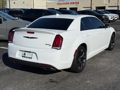 2023 Chrysler 300 S