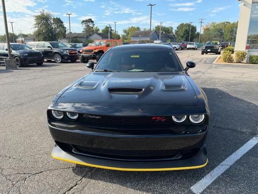 Pitch Black Clearcoat 2022 Dodge Challenger R/T Scat Pack