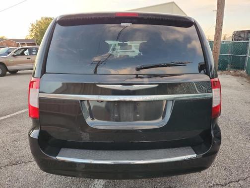 2015 Chrysler Town & Country Touring