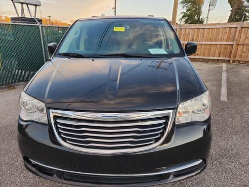 2015 Chrysler Town & Country Touring