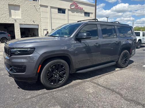 Metallic 2023 Jeep Wagoneer L Series II