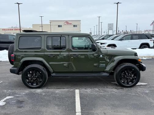 2024 Jeep Wrangler 4xe Sahara