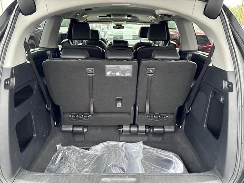 Crystal Black Pearl 2023 Honda Odyssey Touring