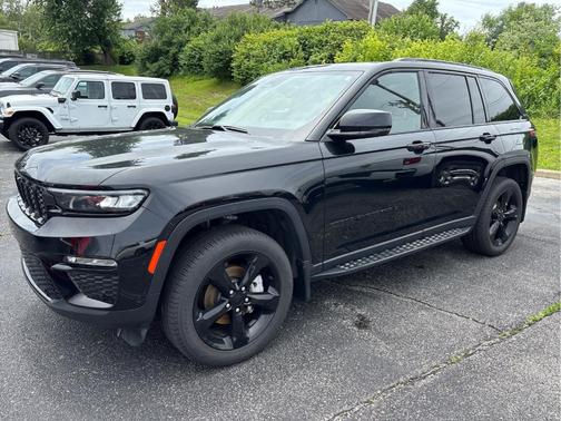 Diamond Black 2025 Jeep Grand Cherokee Limited