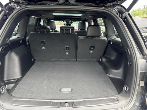 Diamond Black 2025 Jeep Grand Cherokee Limited