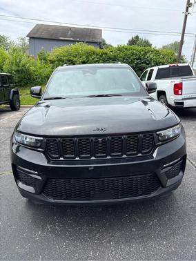 Diamond Black 2025 Jeep Grand Cherokee Limited
