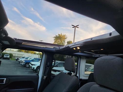 2024 Jeep Wrangler 4xe Sport