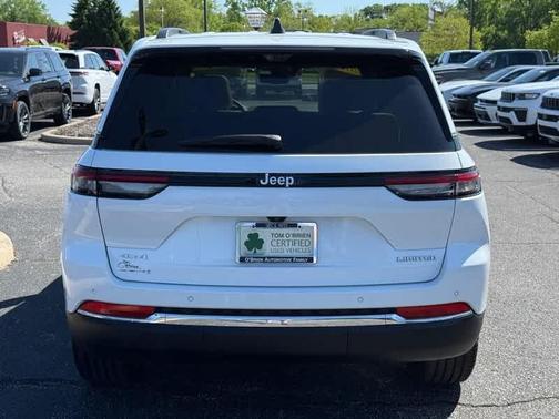 Bright White Clearcoat 2025 Jeep Grand Cherokee Limited