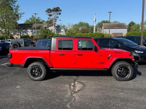 2025 Jeep Gladiator Sport
