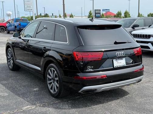 Night Black 2018 Audi Q7 2.0T Premium