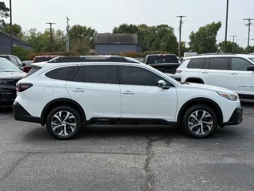 2022 Subaru Outback Touring XT