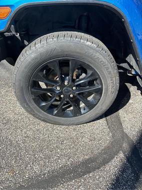 Hydro Blue Pearlcoat 2024 Jeep Wrangler 4xe Sahara