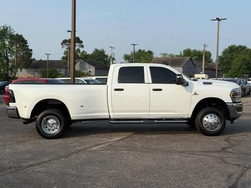 2024 RAM 3500 Tradesman