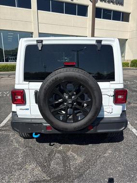 Bright White Clearcoat 2024 Jeep Wrangler 4xe Sahara