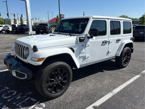 Bright White Clearcoat 2024 Jeep Wrangler 4xe Sahara