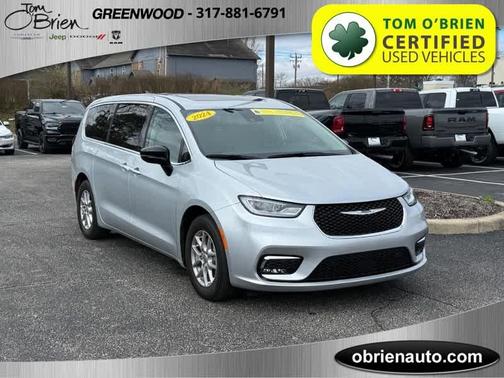 Silver Mist Clearcoat 2024 Chrysler Pacifica Touring-L