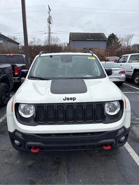 2023 Jeep Renegade Trailhawk