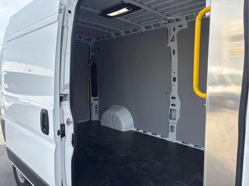 2025 RAM ProMaster 2500 High Roof