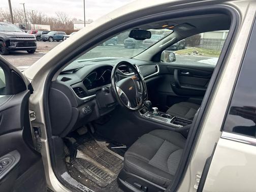 2017 Chevrolet Traverse 2LT