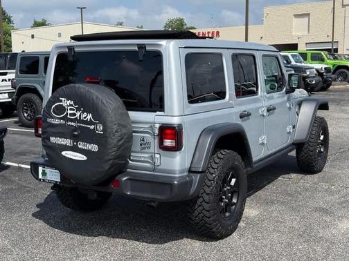Silver Zynith Clearcoat 2024 Jeep Wrangler Sport