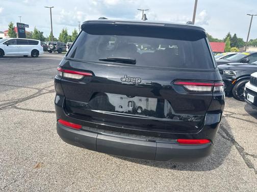 Diamond Black 2023 Jeep Grand Cherokee L Limited