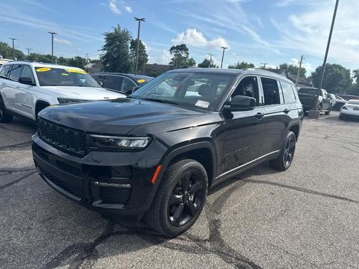 Diamond Black 2023 Jeep Grand Cherokee L Limited