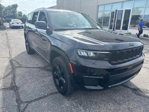Diamond Black 2023 Jeep Grand Cherokee L Limited