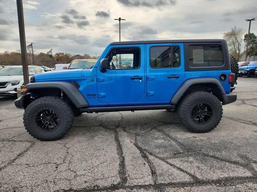2022 Jeep Wrangler Unlimited Sport