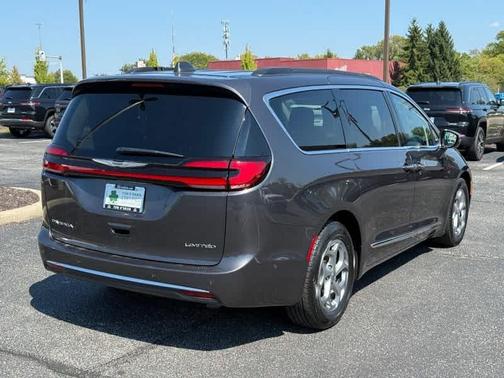 2022 Chrysler Pacifica Limited