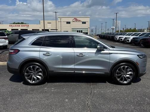 Silver Radiance Metallic 2022 Lincoln Nautilus Reserve