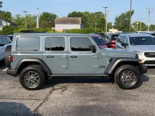 Anvil Clearcoat 2024 Jeep Wrangler Sport