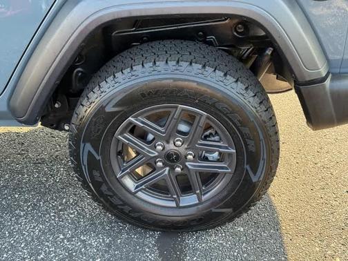 Anvil Clearcoat 2024 Jeep Wrangler Sport